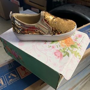 Little girls shoes